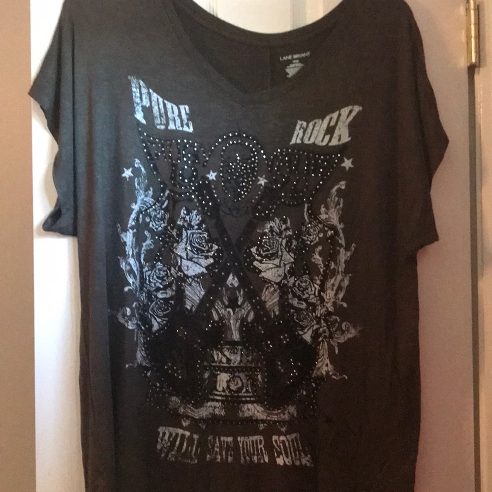 LB Preloved Top worn 2 times slight peeling